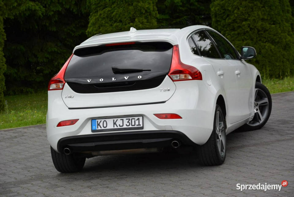 Volvo V40 Lift Full Led Panorama Radar Virtual bluetooth Ostrów Mazowiecka