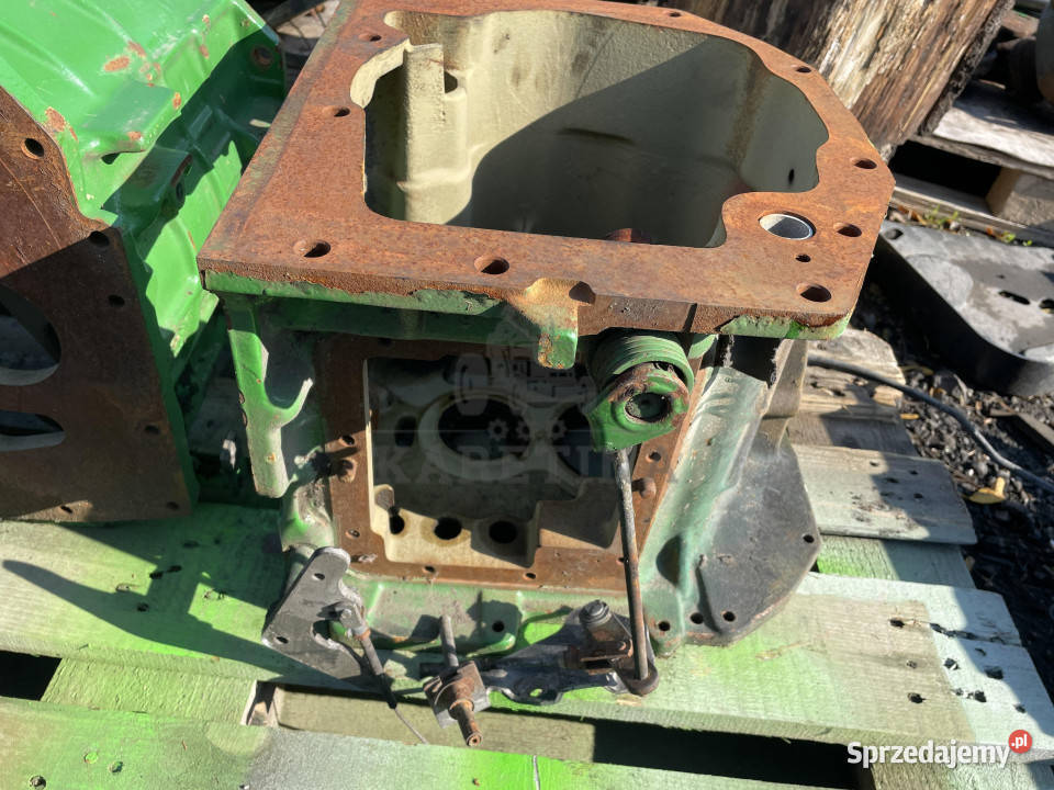 John Deere 6215 6415 6110J 6125J obudowa skrzyni