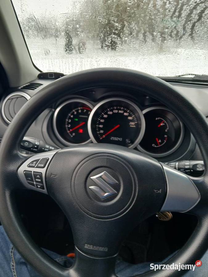 Sprzedam suzuki grand vitara2 20 benzyna gaz Rok produkcji 2006 Brzeziny