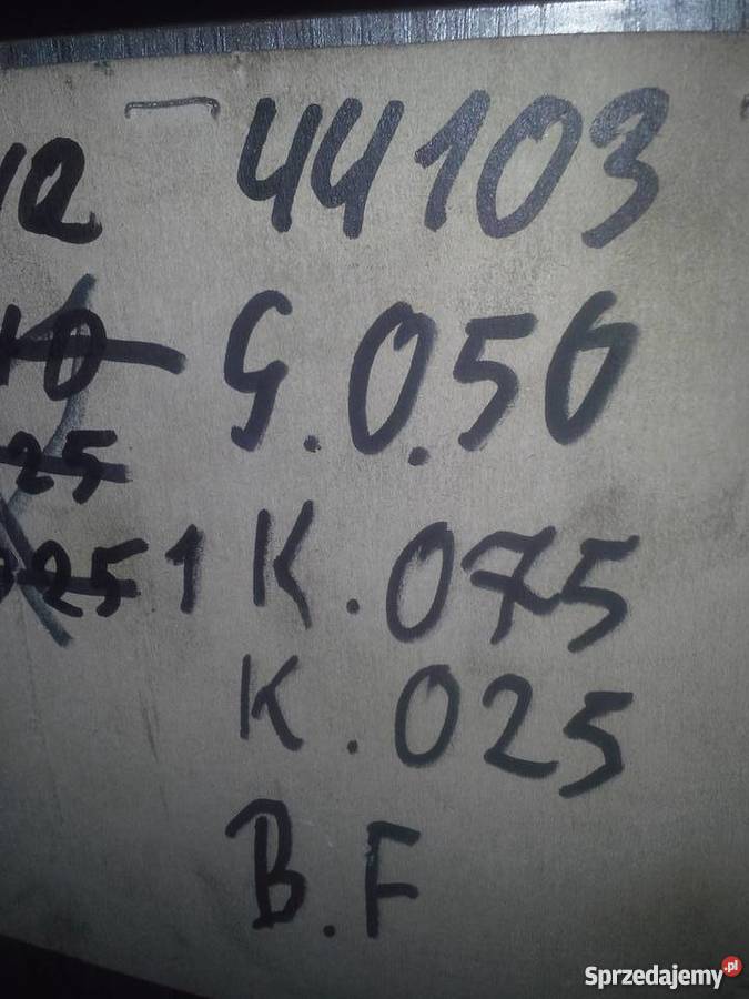 WAŁ KORBOWY MERCEDES 2534 4410300001 4410300901 Częstochowa