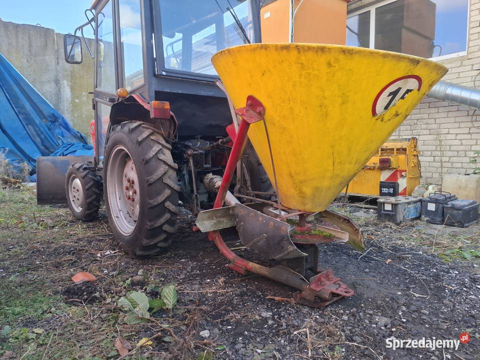 Ciągnik YANMAR YM1610 D z pługiem i piaskarką Jasło