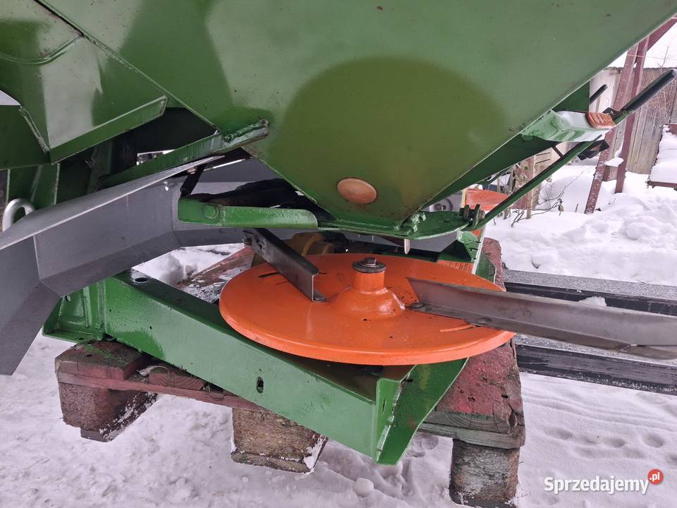Rozsiewacz nawozu Amazone podkarpackie Nowosielce