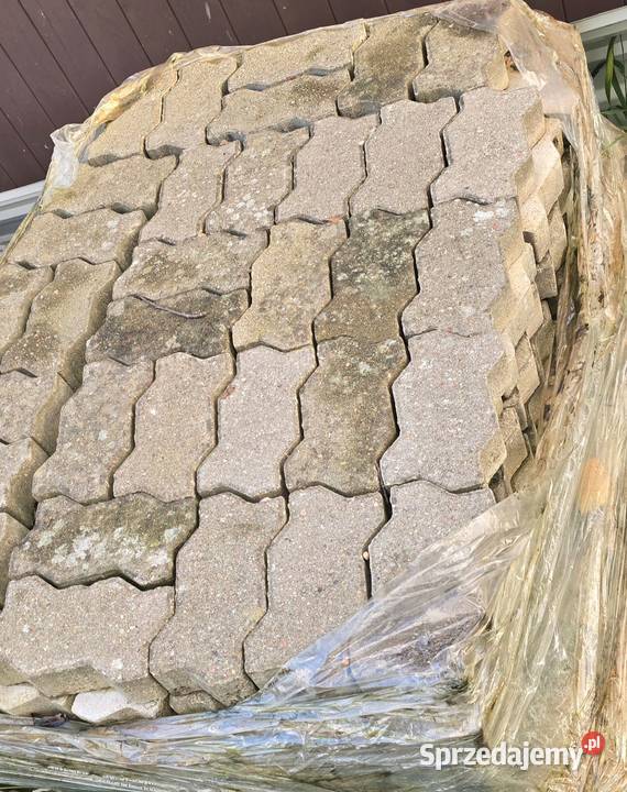 Kostka brukowa z rozbiórki