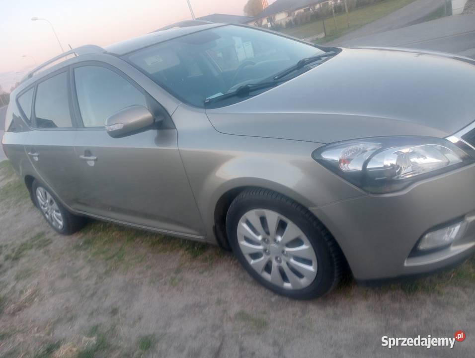 KIA CEED 16 crdi Rok produkcji 2010 Sieradz