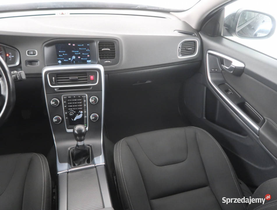 Volvo S60 D2 nieuszkodzony