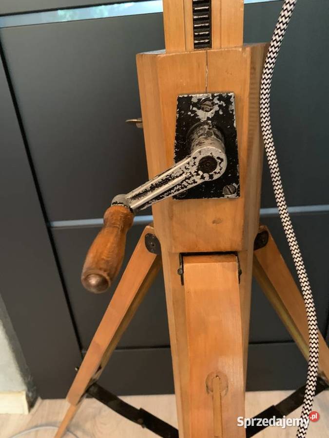 Lampa loft Vintage teatralno filmowa PRL zabytek Fotele wielkopolskie Poznań