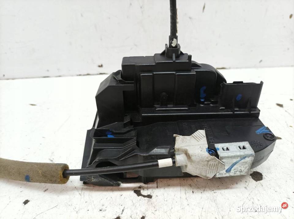 ZAMEK DRZWI PRAWY PRZÓD Renault Kadjar I 2015