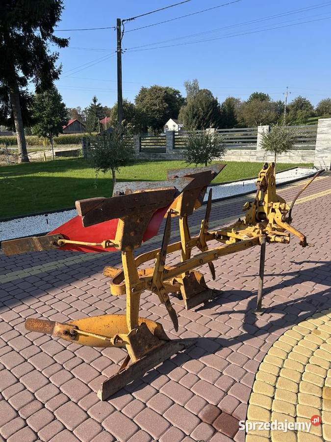 Sprzedam pług obrotowy Maszyny rolnicze Klimontów sprzedam