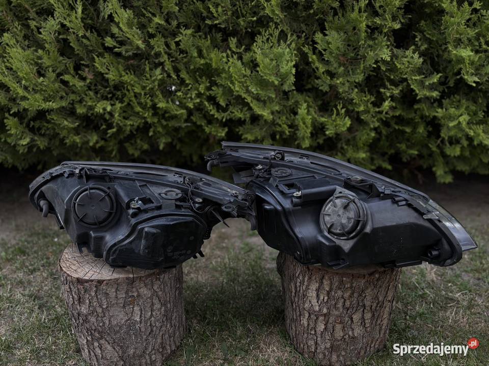 BMW E60 BiXenon Nieskrętny Komplet Lamp Przód Wieluń