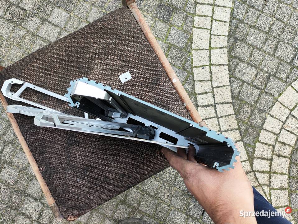 Obudowa wzmacniacza samochodowego 2 kanały Logic śląskie Niegowonice