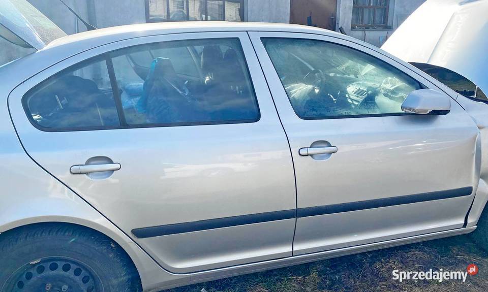 SKODA OCTAVIA 2 II DRZWI PRZÓD PRZEDNIE PRAWE Drzwi
