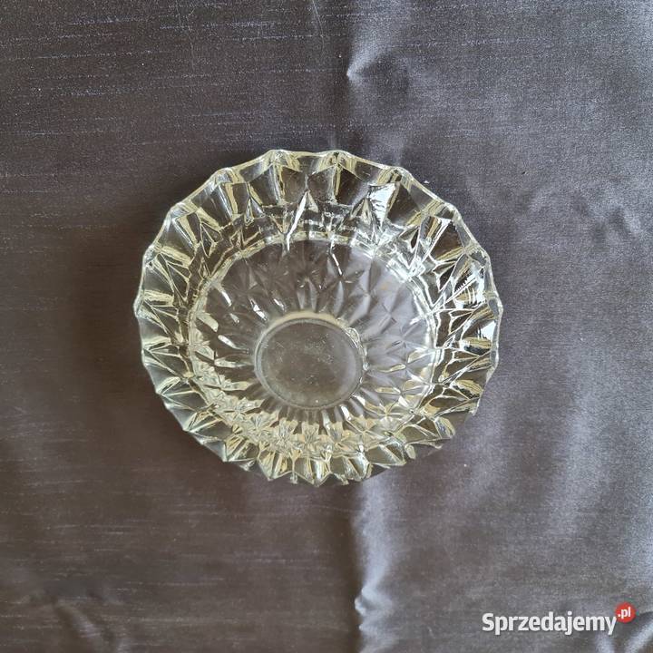 Popielniczka z grubego szkła okres PRLu