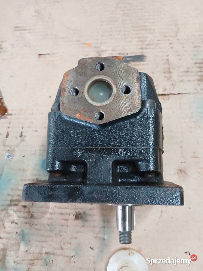 Pompa hydrauliczna żeliwna zębata Bondioli łódzkie sprzedam