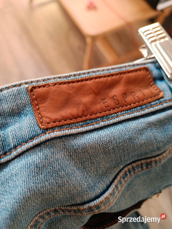 Dłuższe szorty rybaczki jasny jeans Esprit r M L Esprit Dąbrowica sprzedam