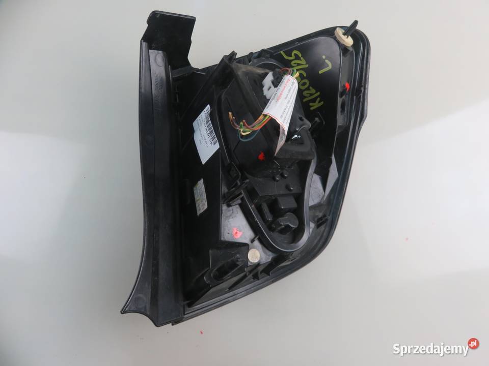 LAMPA LEWA TYLNA CITROEN C3 II 9673805480