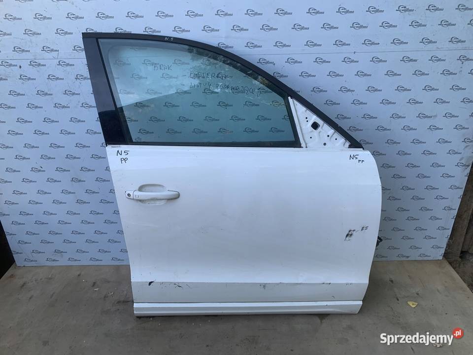 AUDI Q5 8R drzwi prawe przód osobowe Drzwi Kielce