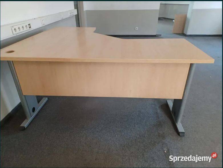 Wygodne i solidne biurka Gliwice sprzedam