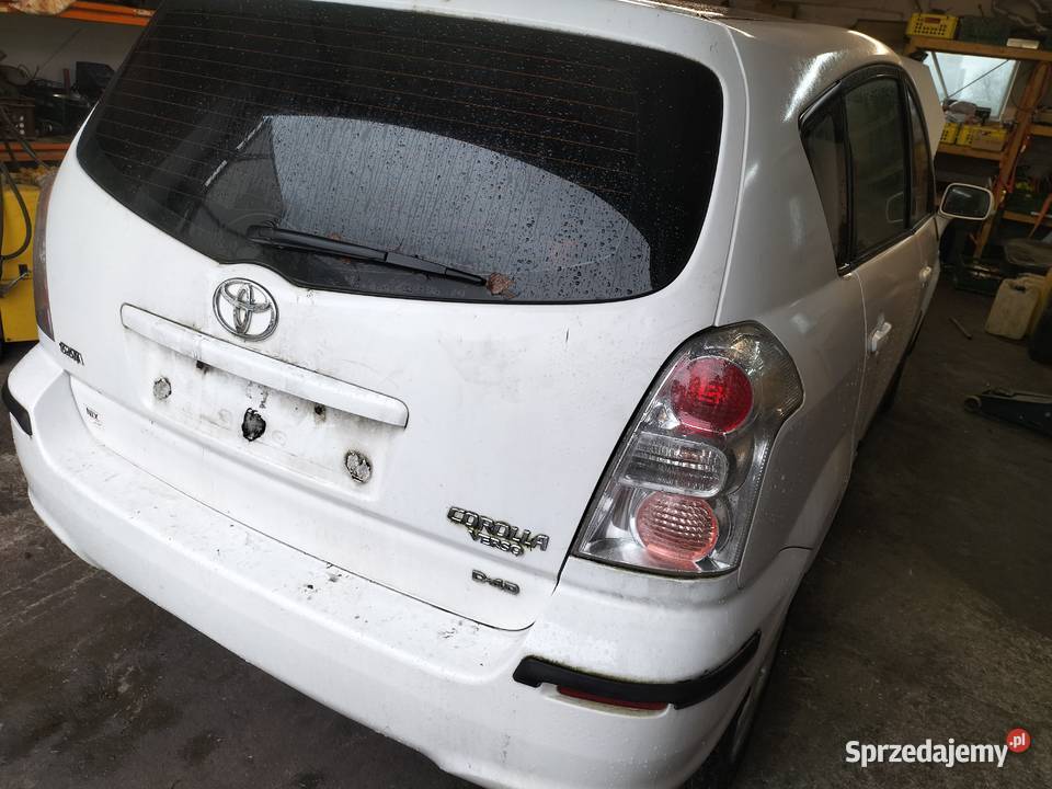 Toyota Corolla Verso 2 całą na części osobowe Piątkowo