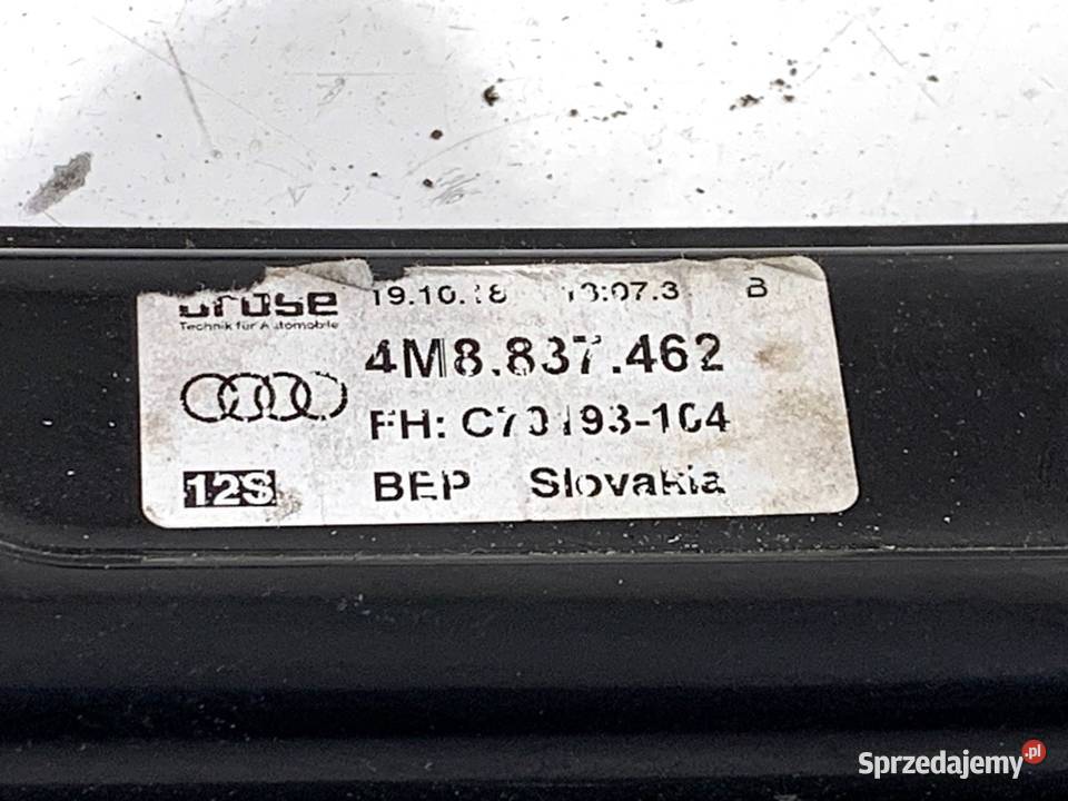 PODNOŚNIK SZYBY PRAWY PRZÓD AUDI Q8 4M8837462