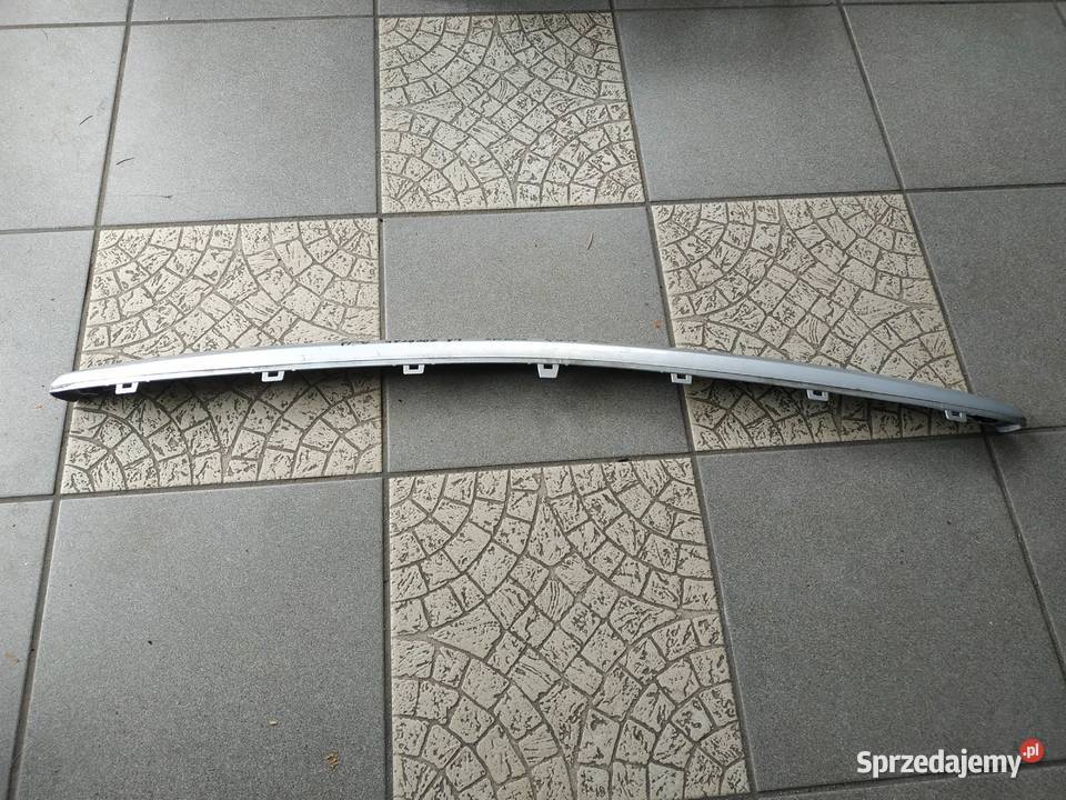Toyota Auris lift 2015 chrom listwa tył osobowe dolnośląskie Byków