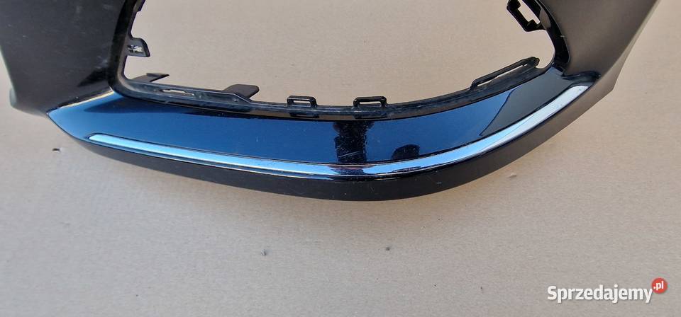 MERCEDES CKLASA W204 CHROM ZDERZAKA PRZÓD PRAWY Trzciel