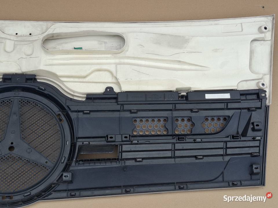 MERCEDES ACTROS MP4 L MASKA GRILL ATRAPA PRZÓD Bieleń