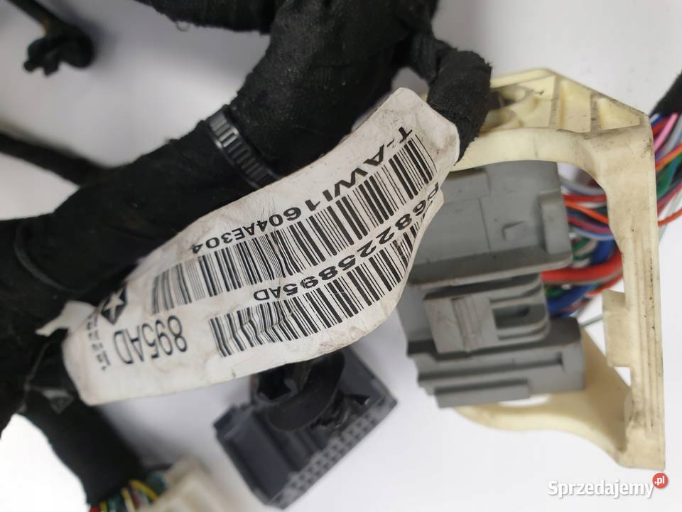 Dodge Challenger 15 WIĄZKA KABINY DESKI TUNELU lubelskie Rudka sprzedam