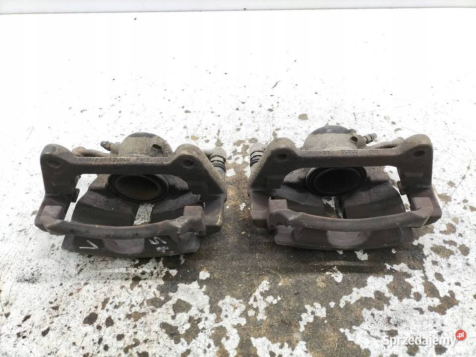 ZACISK HAMULCOWY PRAWY LEWY PRZÓD KPL 20 TDI