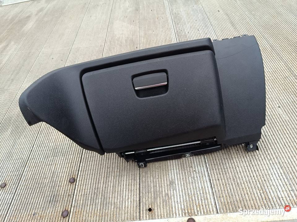 Schowek boczny BMW e81 e87