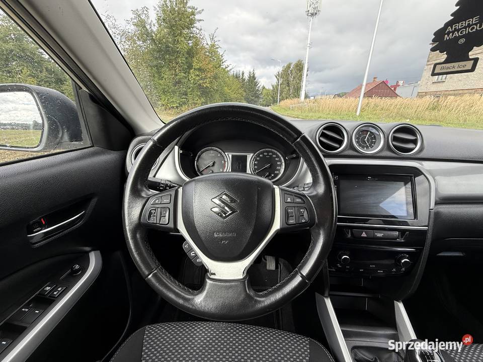 Suzuki Vitara 16 DDiS 4x4 2015 zadbany SUV Krosno