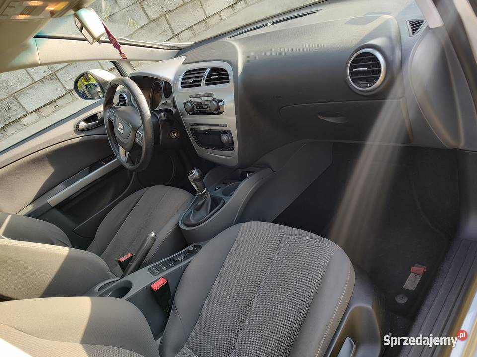 Seat Leon 16Tdi 105 polift nieuszkodzony Leon Ceków sprzedam
