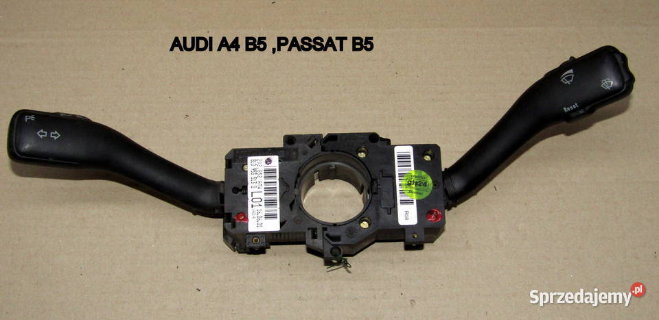 PRZEŁĄCZNIK POD KIEROWNICĘ AUDI A4 B5 8L0953513G Rok produkcji 2001 Mysłaków sprzedam
