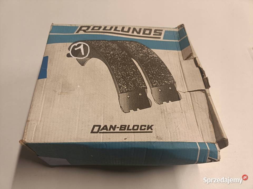 Peugeot 305 TYLNE SZCZĘKI HAMULCOWE tył 8288A Rudka