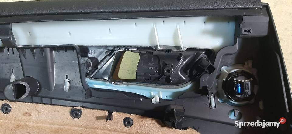 Boczek tapicerka drzwi Ford Mondeo MK4 Kombi osobowe Włoszczowa sprzedam