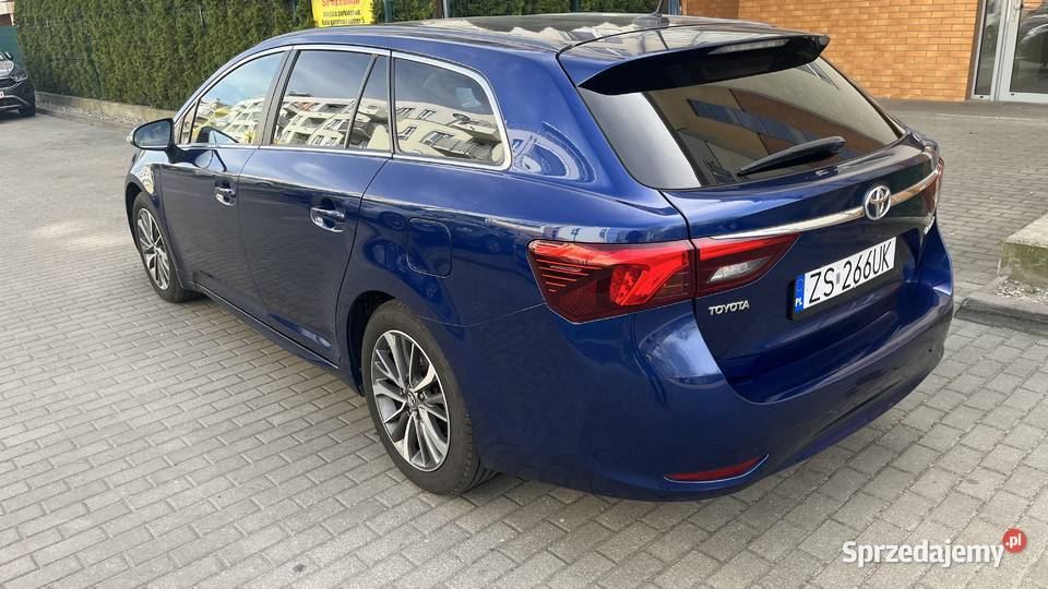 Toyota Avensis 18 Automat Combi Executive 147KM Szczecin