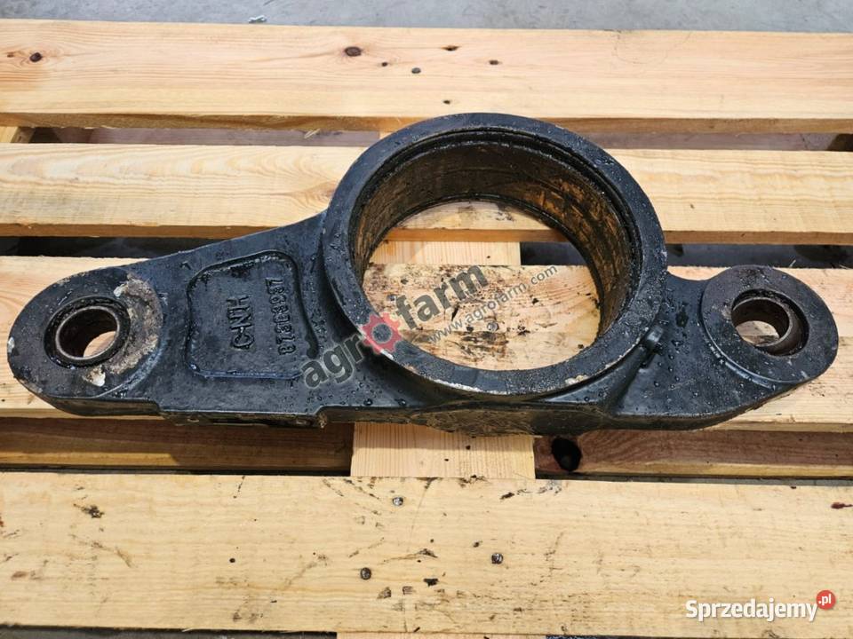 Wspornik osi przedniej Case Puma 130 145 150 dolnośląskie Byków sprzedam