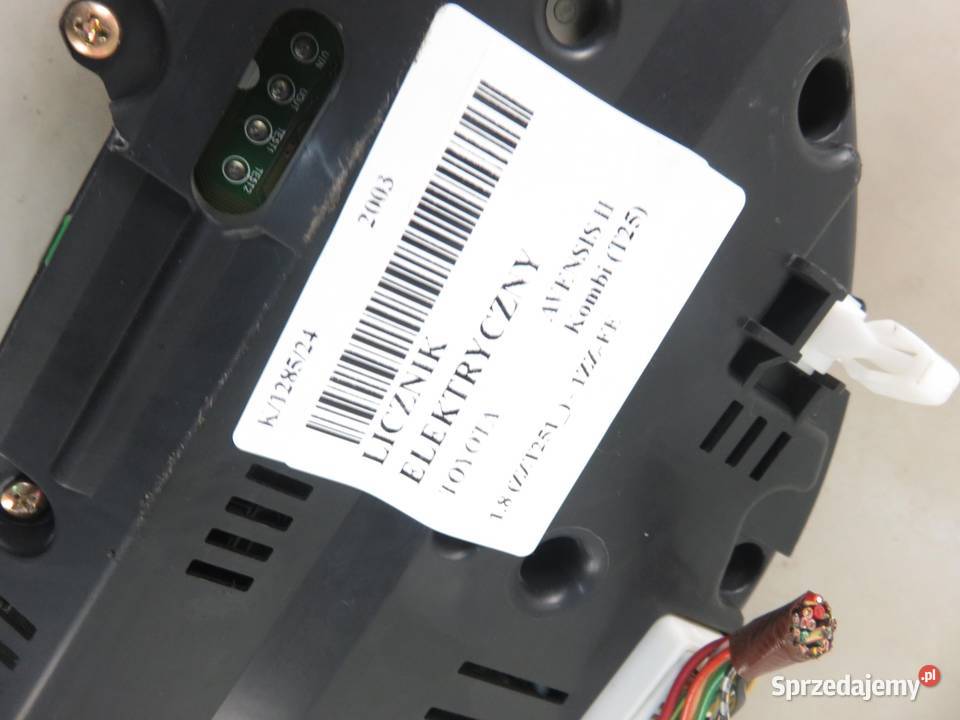 LICZNIK TOYOTA AVENSIS II T25 18 1ZZFE osobowe