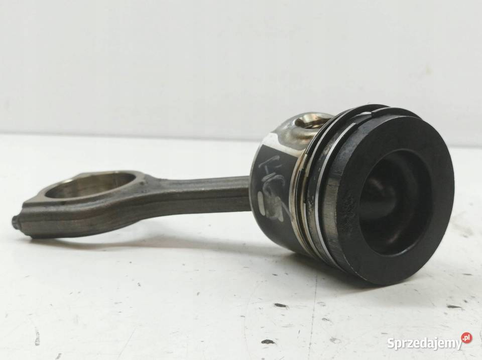 TŁOK KORBOWÓD 75L118 16 E HDI Peugeot 308 II Rok produkcji 2017