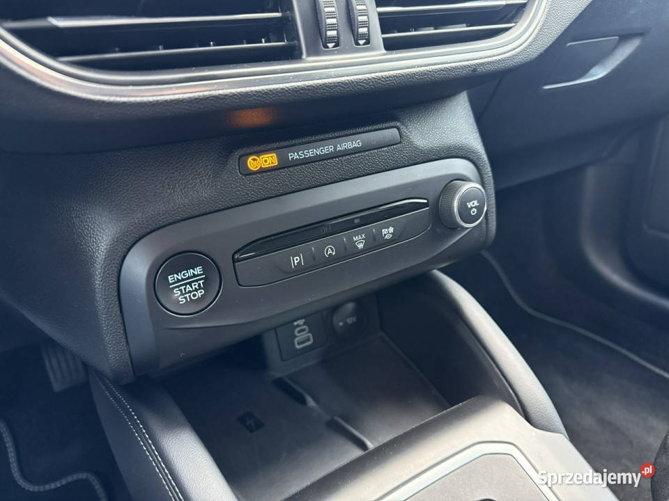 Ford Focus Ford Focus Titanium X 10 EcoBoost lakier metallic Warszawa