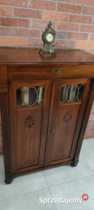 Piękna bieliźniarka secesyjna lubuskie