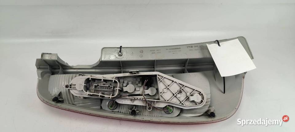 LAMPA PRAWA TYŁ SKODA ROOMSTER 5J7945096 Pozostałe Lipno