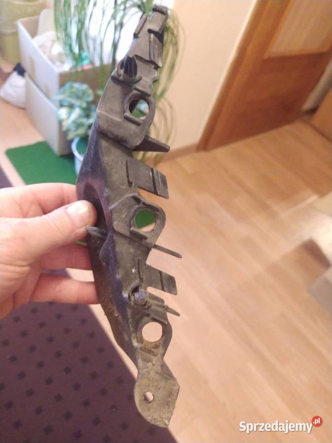 Ślizg zderzaka prawy przód c mk2 osobowe Rzeszów