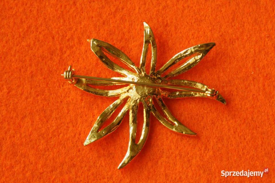 Stara angielska broszka kwiat z perełką Ochojno