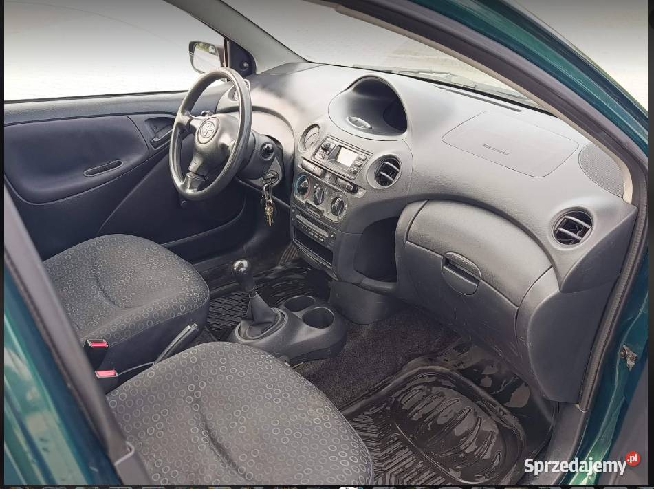 Toyota Yaris 10 ewzaminka Śrem sprzedam