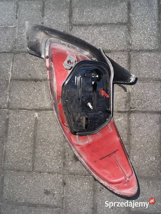 Lampa tył lewa Peugeot 206 3D Samochody na części Ostrów Wielkopolski