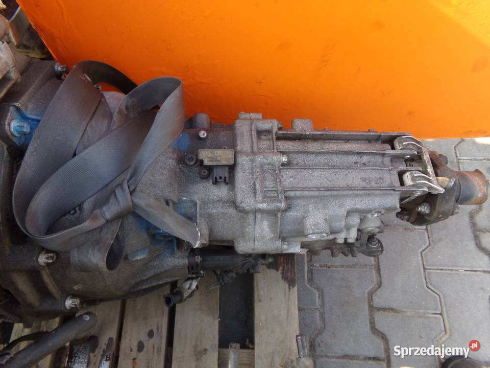 BMW E90 20 D 11r 143 skrzynia biegow 6 sprzedam