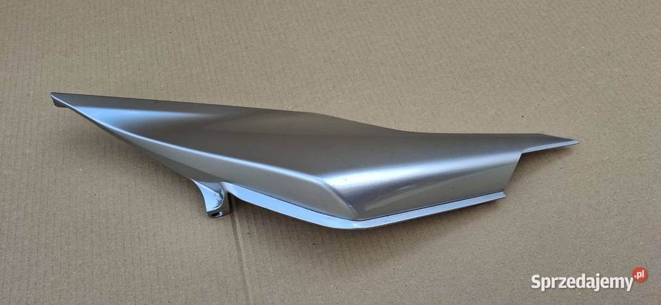 HONDA VFR 1200F OGON PRAWY ZADUPEK OWIEWKA PRAWA Bieleń