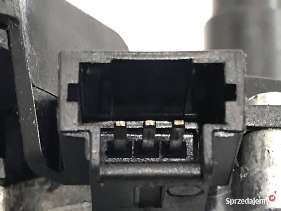 SILNIK WYCIERACZEK TYŁ RENAULT KADJAR 0390205007