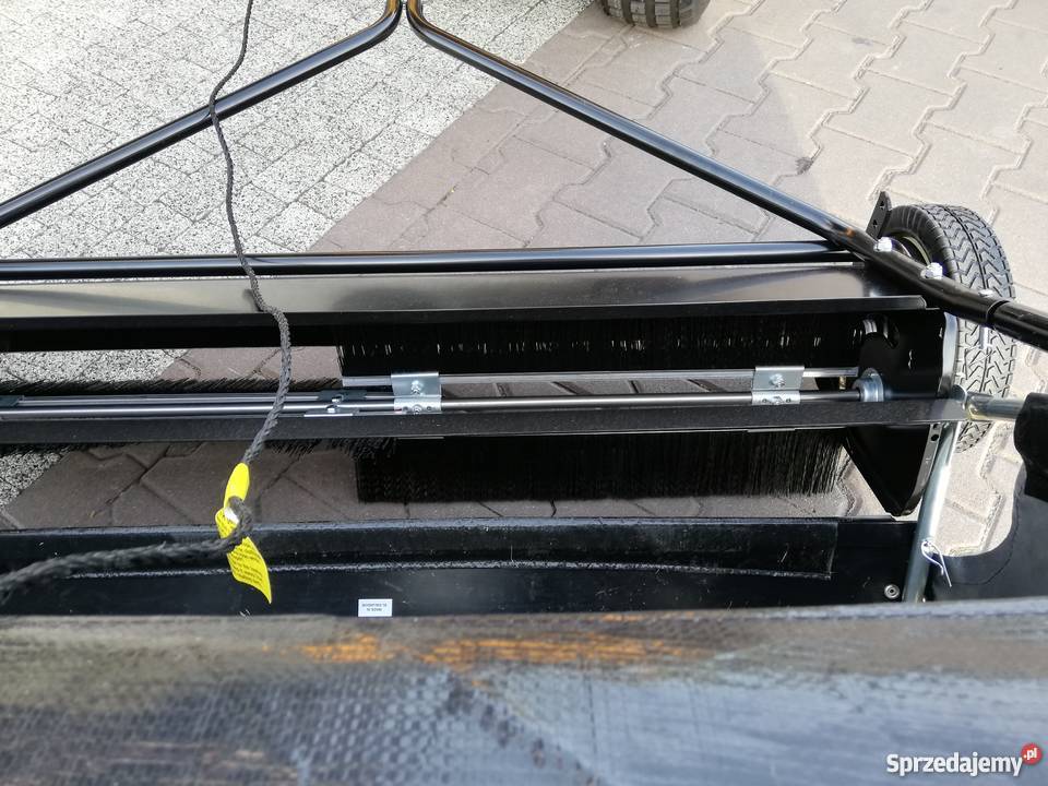 Najtańszy nowy traktor kosiarka z zamiatarką łódzkie Kobiele Wielkie