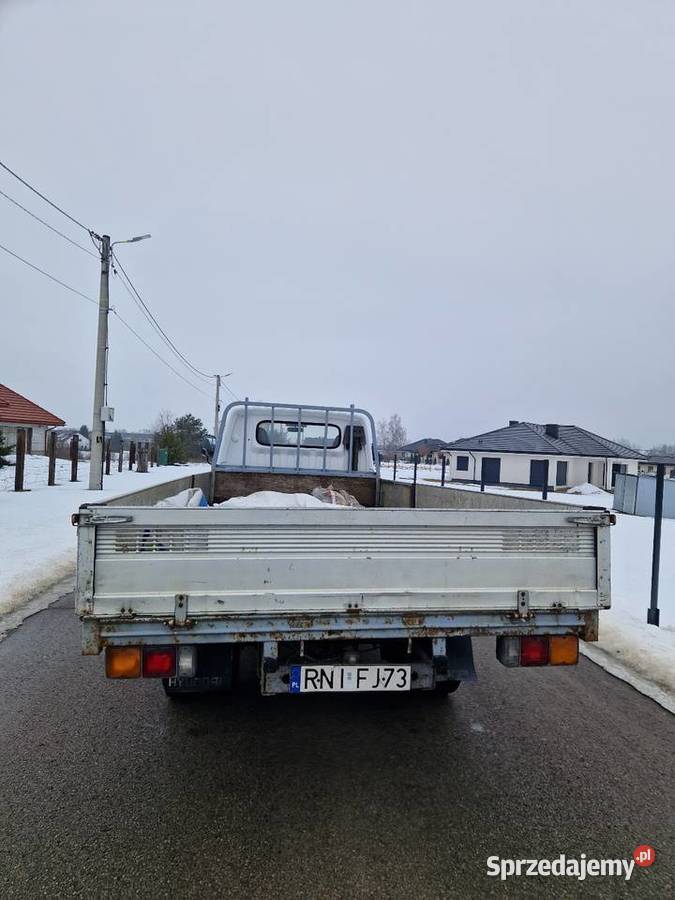 Hyundai HD 72 mitsubishi brutto hiab hds 1500 Rok produkcji 2002 Hyundai Nisko